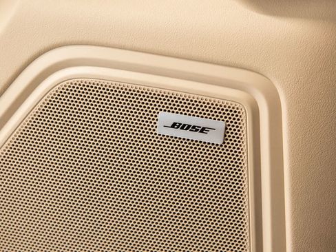 Certified 2023 Porsche Macan S AWD/4WD image 29