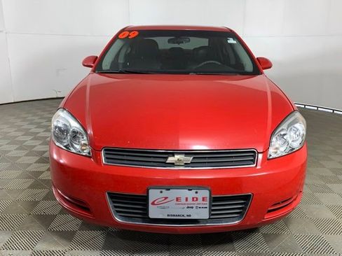 Used 2009 Chevrolet Impala LT FWD image 3