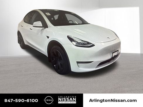 Used 2023 Tesla Model Y Long Range AWD/4WD image 1