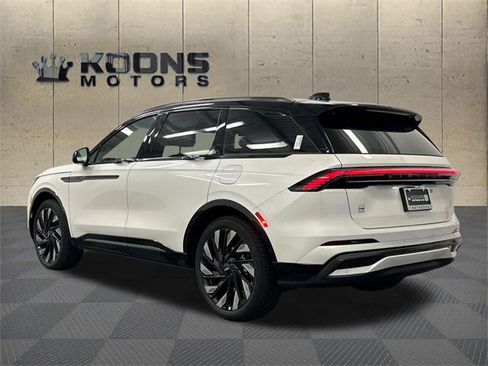 New 2026 Lincoln Nautilus Reserve w/ Jet Appearance Package image 6