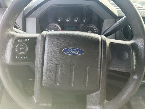 Used 2014 Ford F450 XL w/ XL Value Package image 9