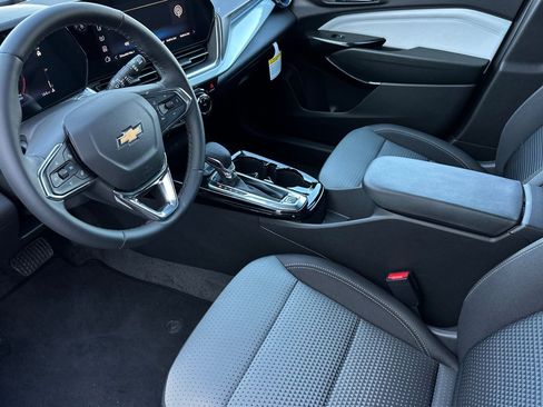 New 2026 Chevrolet Trax LT w/ Driver Confidence Package image 10