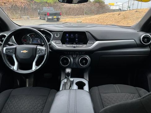 Used 2020 Chevrolet Blazer LT FWD image 11