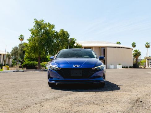 Used 2021 Hyundai Elantra SEL w/ Convenience Package image 10