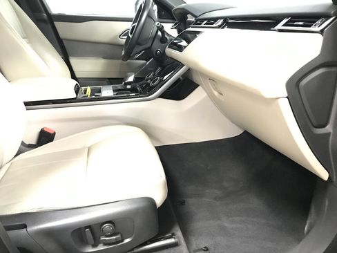 Used 2023 Land Rover Range Rover Velar S image 10