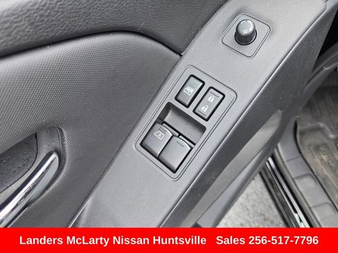 Used 2024 Nissan Frontier SV w/ SV Convenience Package RWD image 23