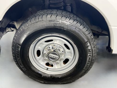 Used 2018 Ford F250 XL w/ Power Equipment Group image 12