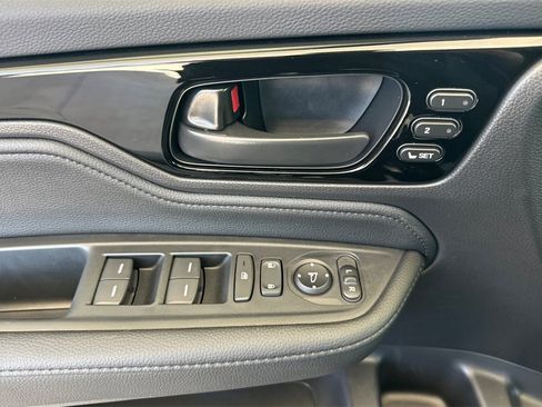 New 2026 Honda Odyssey Touring image 11
