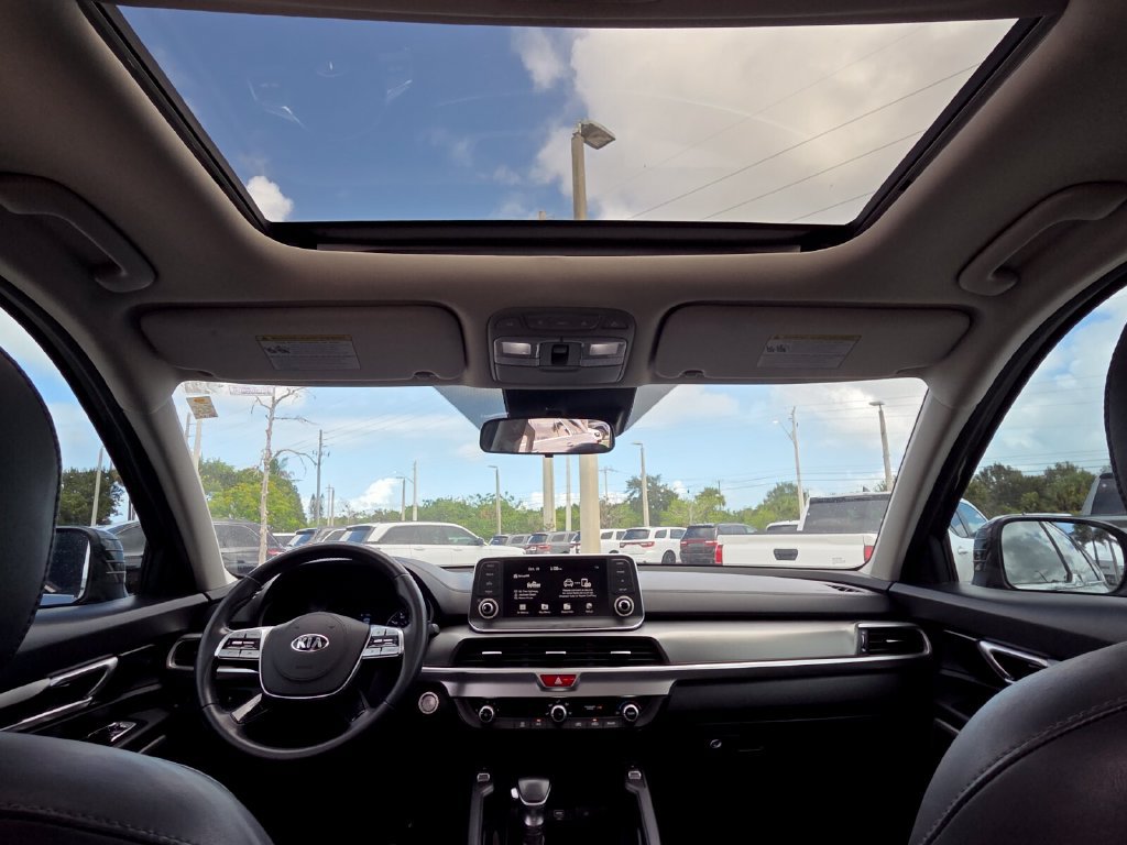 Used 2020 Kia Telluride S FWD image 27