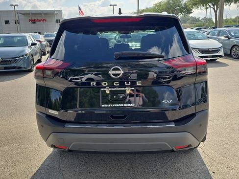 Certified 2023 Nissan Rogue SV w/ SV Premium B Package FWD image 7