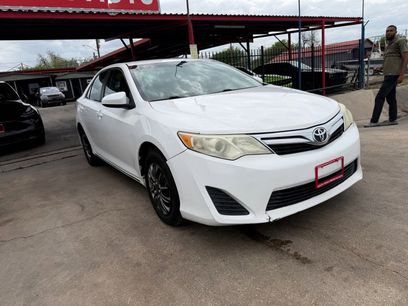 Used 2014 Toyota Camry LE