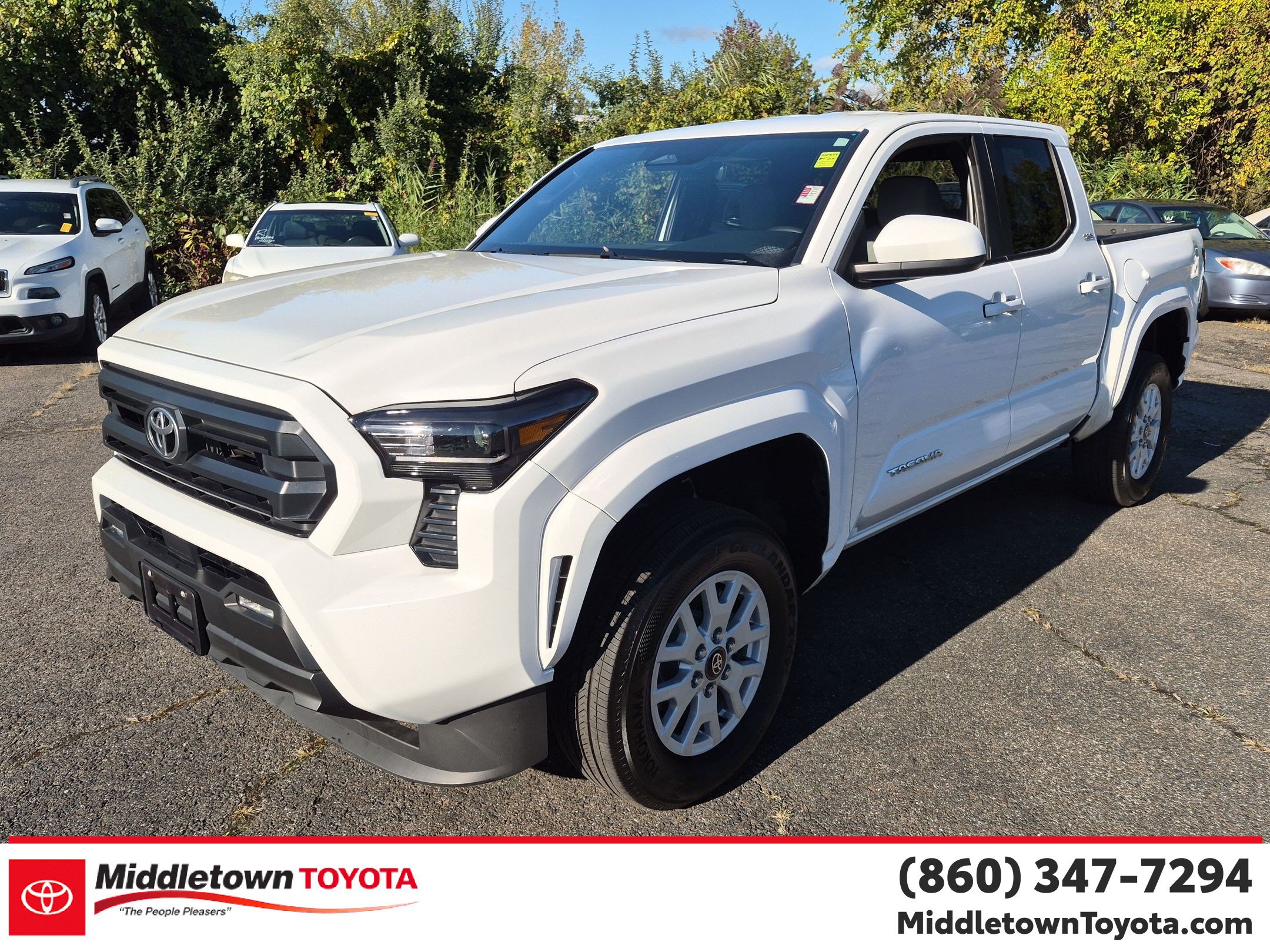 Used 2025 Toyota Tacoma SR5 AWD/4WD image 7