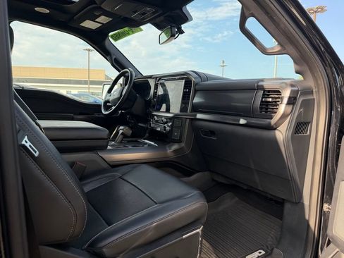 Used 2024 Ford F150 Lariat w/ Equipment Group 502A High AWD/4WD image 33