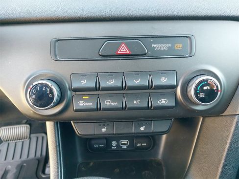 Used 2017 Kia Sportage LX w/ LX Popular Package image 17