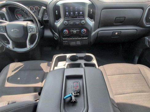 Certified 2020 Chevrolet Silverado 1500 LT Trail Boss w/ Convenience Package AWD/4WD image 33