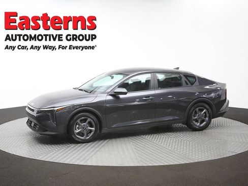 Used 2025 Kia K4 LXS FWD image 57