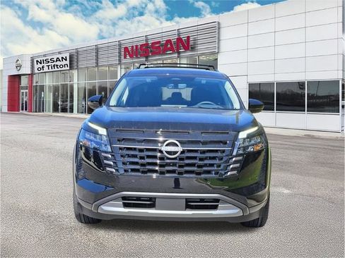 New 2026 Nissan Pathfinder Platinum w/ Cargo Package FWD image 2