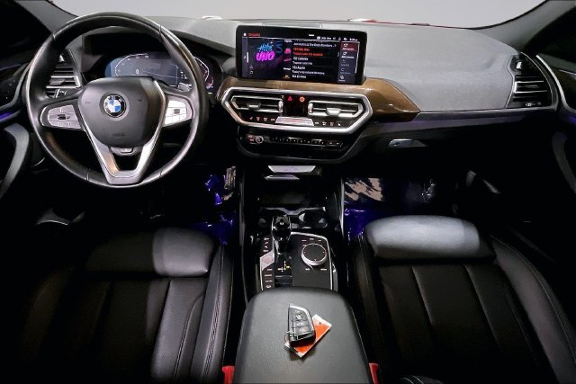 Used 2023 BMW X4 xDrive30i w/ Parking Assistance Package AWD/4WD image 18