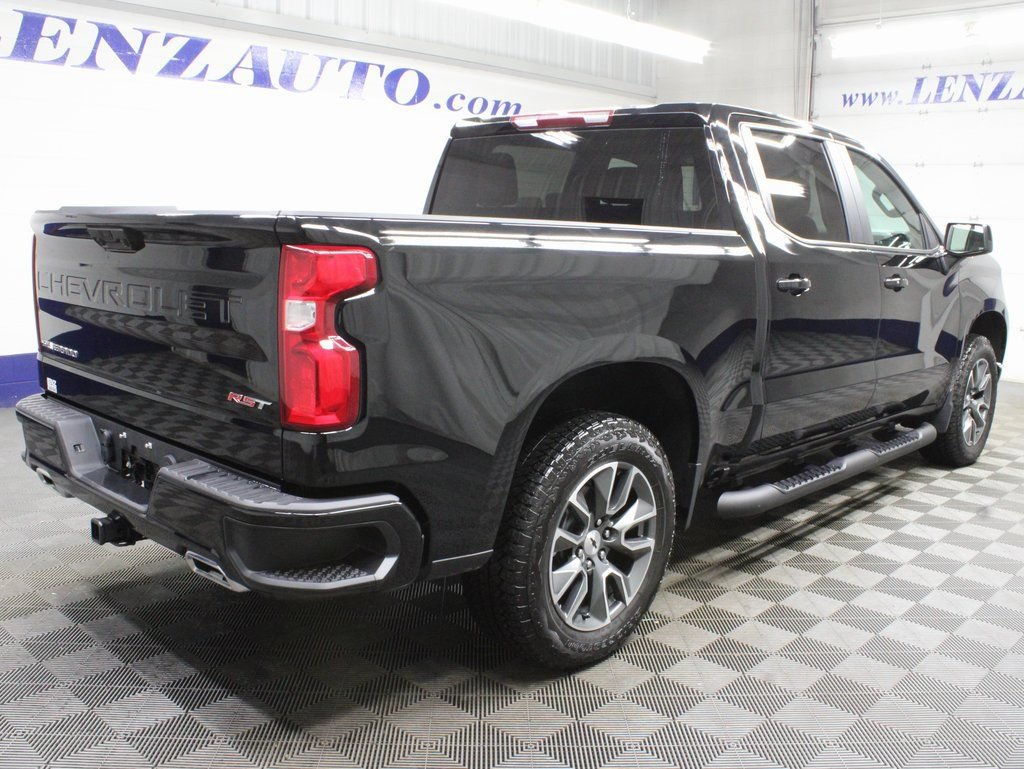 Used 2025 Chevrolet Silverado 1500 RST AWD/4WD image 4