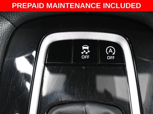Certified 2025 Toyota Corolla Cross XLE FWD image 23