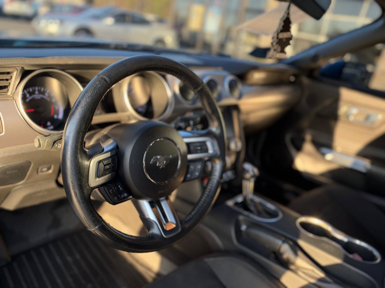 Used 2019 Ford Mustang Coupe w/ Equipment Group 101A RWD image 12