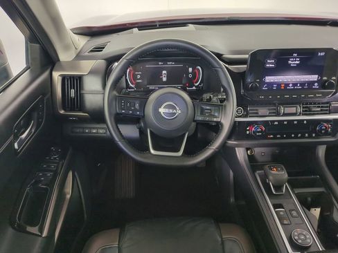 Used 2022 Nissan Pathfinder Platinum w/ Cargo Package image 19