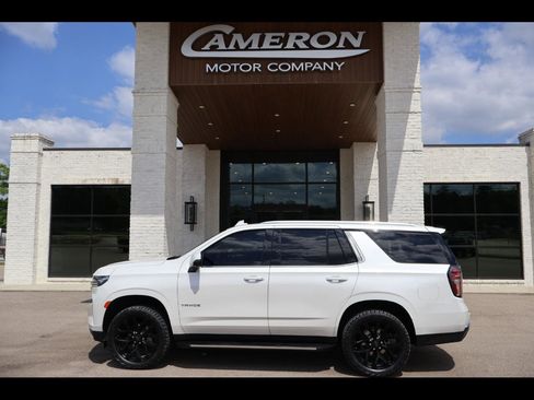 Used 2022 Chevrolet Tahoe LT w/ Luxury Package image 1