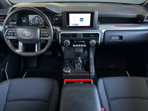 Used 2025 Toyota Tacoma SR5 AWD/4WD image 14