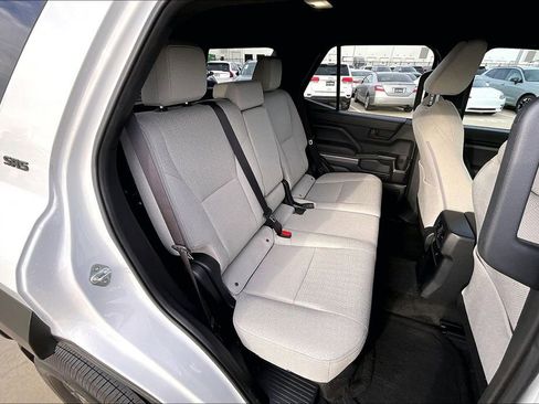 Used 2025 Toyota 4Runner SR5 image 36