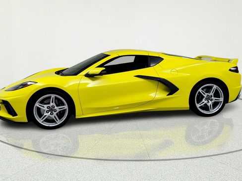 Used 2023 Chevrolet Corvette Stingray Premium Cpe w/ Z51 Performance Package RWD image 2