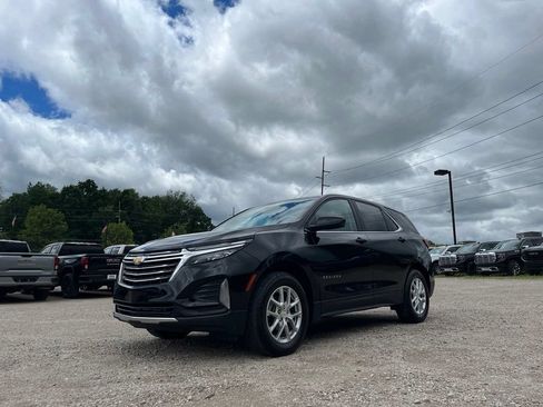Used 2024 Chevrolet Equinox LT AWD/4WD image 2