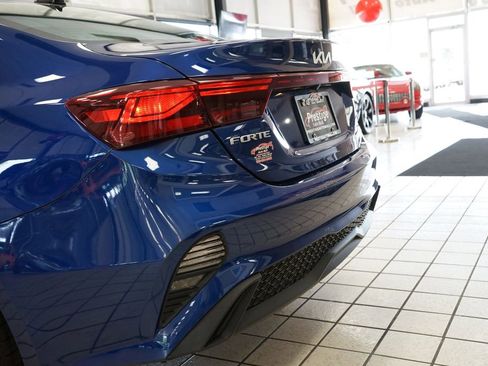 Used 2022 Kia Forte LXS w/ LXS Technology Package FWD image 13