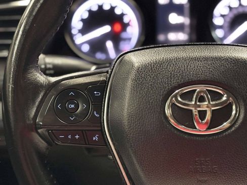 Used 2019 Toyota Camry SE FWD image 27