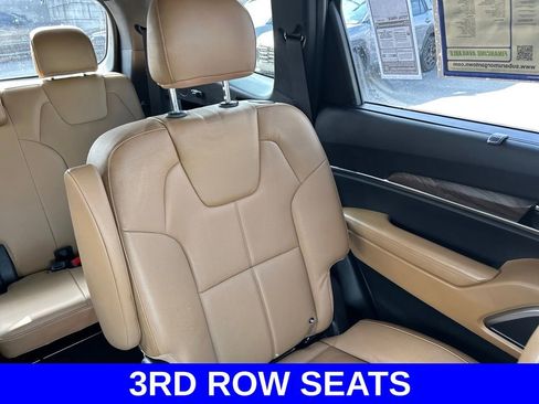 Used 2021 Kia Telluride SX w/ Towing Package AWD/4WD image 14