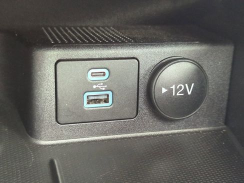 Used 2022 Ford Escape SEL image 21