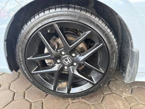 Used 2022 Honda Civic Sport image 11