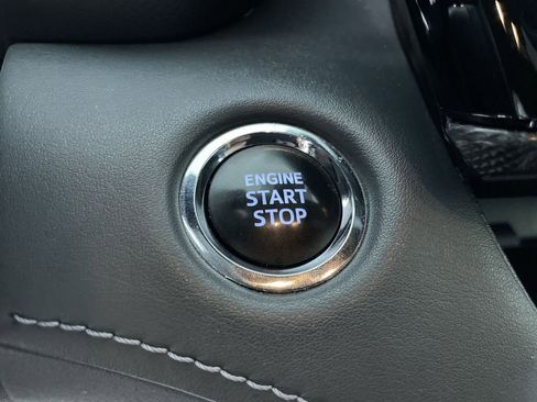 Used 2023 Toyota Highlander XSE image 16