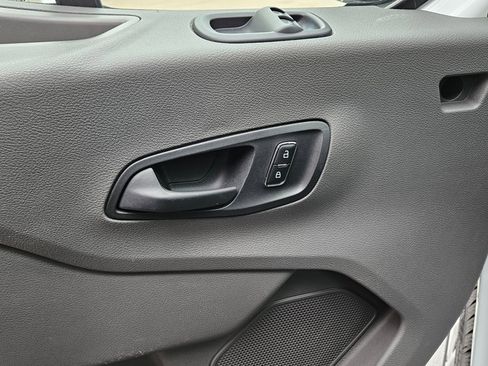 Used 2024 Ford Transit 250 Low Roof w/ Exterior Upgrade Package image 18