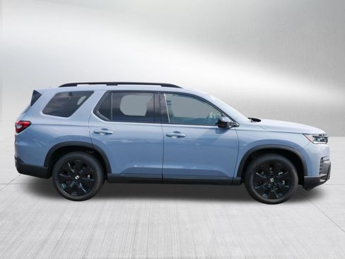 Certified 2026 Honda Pilot Black Edition image 8