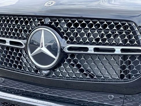 New 2026 Mercedes-Benz GLE 450e 4MATIC image 3