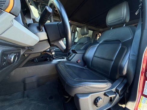 Used 2021 Ford Bronco Badlands image 6