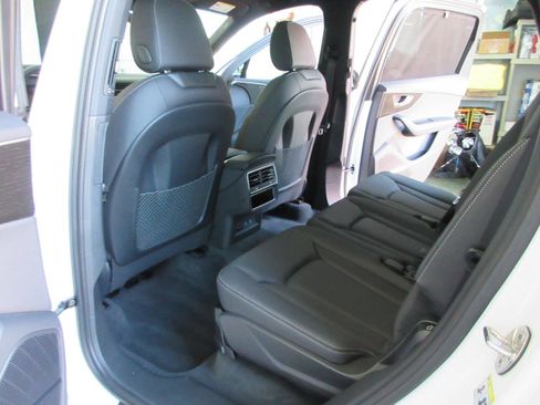 Used 2025 Audi Q7 3.0T Premium Plus w/ Premium Plus Package AWD/4WD image 48