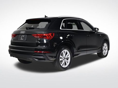 Certified 2025 Audi Q3 2.0T Premium w/ Convenience Package image 5