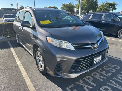 Certified 2019 Toyota Sienna LE