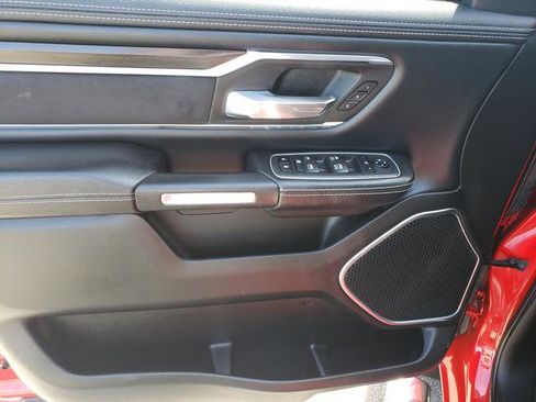 Used 2022 RAM 1500 Laramie AWD/4WD image 11