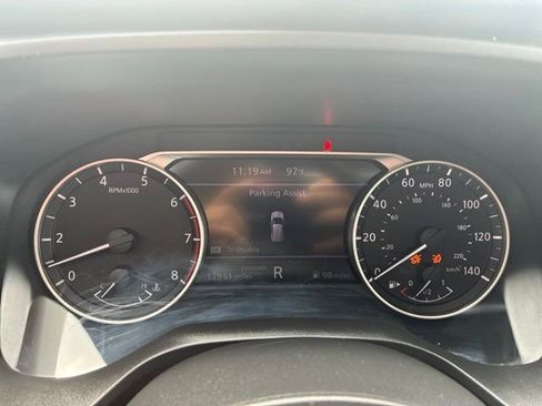 Used 2024 Nissan Rogue SV w/ SV Premium Package FWD image 28