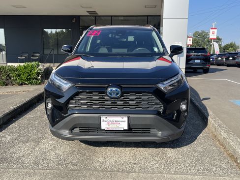Certified 2022 Toyota RAV4 XLE Premium AWD/4WD image 2