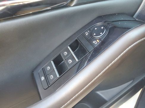 Used 2022 MAZDA CX-30 AWD 2.5 S w/ Premium Package image 21