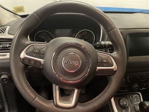 Used 2021 Jeep Compass Latitude image 14