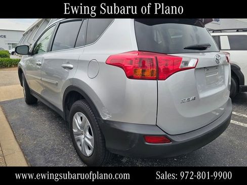 Used 2015 Toyota RAV4 LE FWD image 4